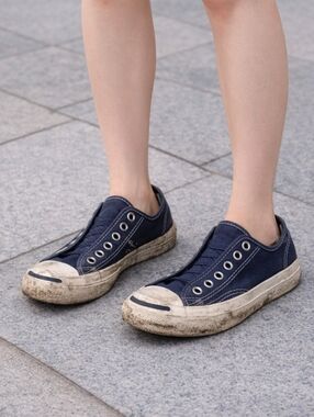 Well Worn Very Used Slip-On Converse Canvas Sneakers Women's Size 6.5